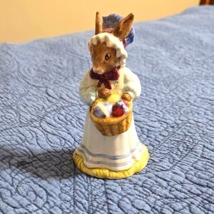 Royal Doulton Mrs. Bunnikins At The Easter Parade Figurine 1982